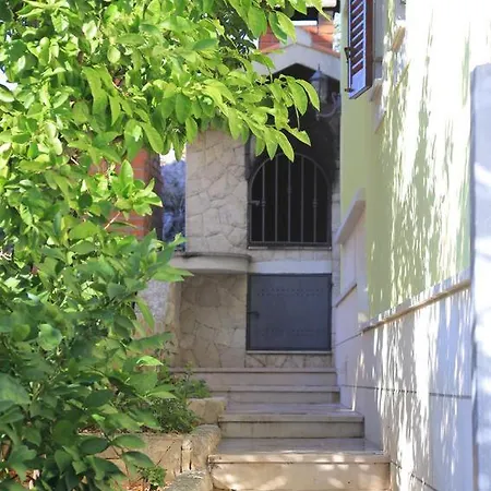 Apartment Ostricka Luka 17086d Sevid