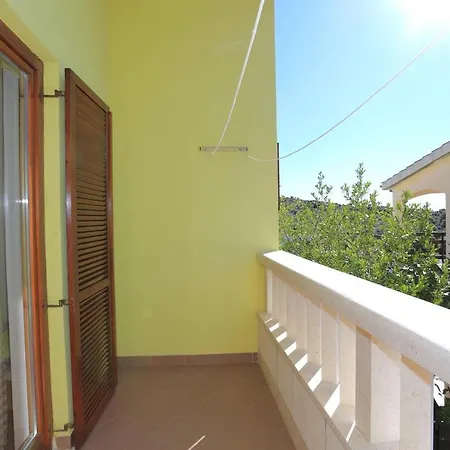 Apartment Ostricka Luka 17086d Sevid